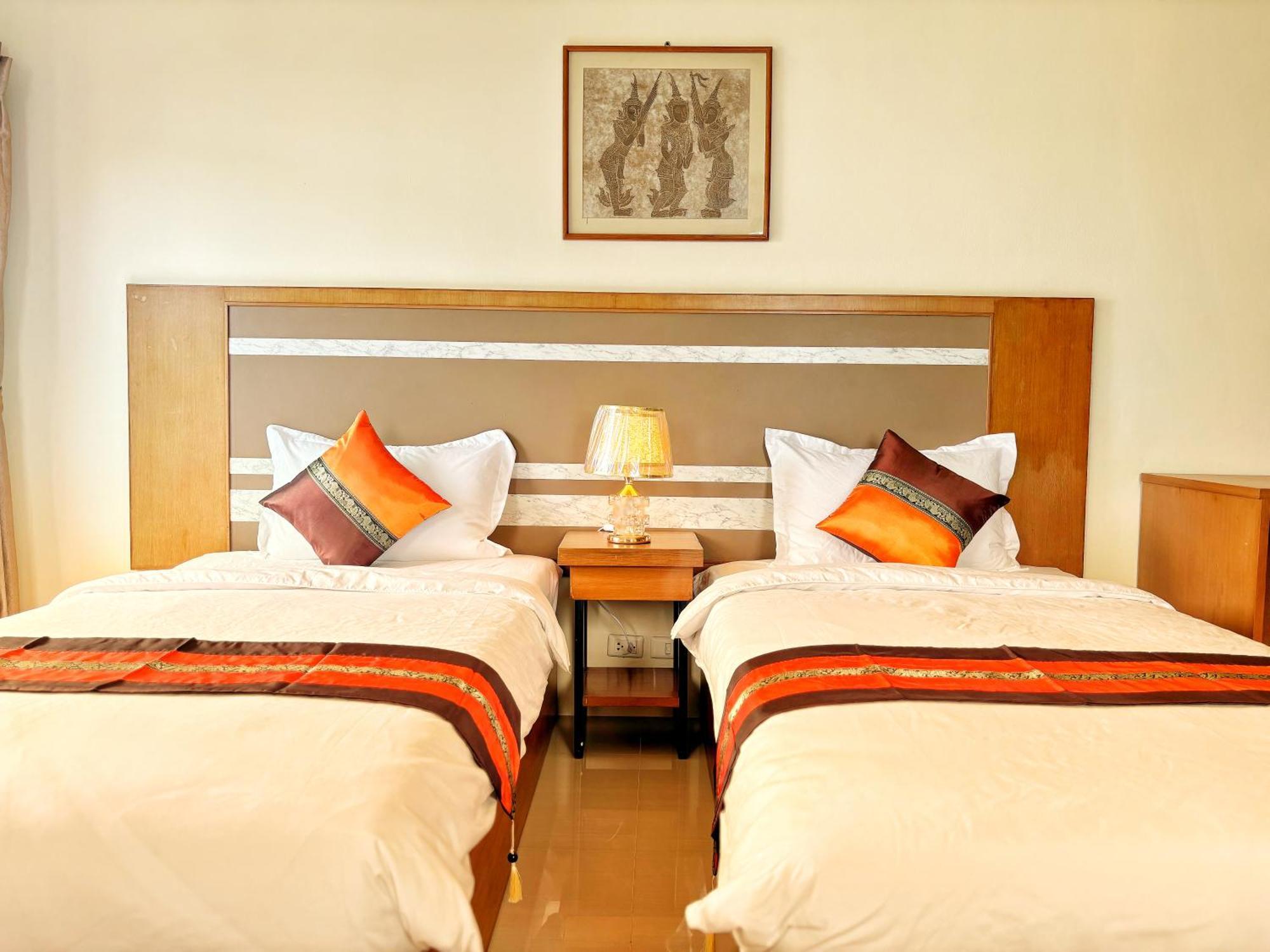 Patong Pool House Aparthotel Kültér fotó