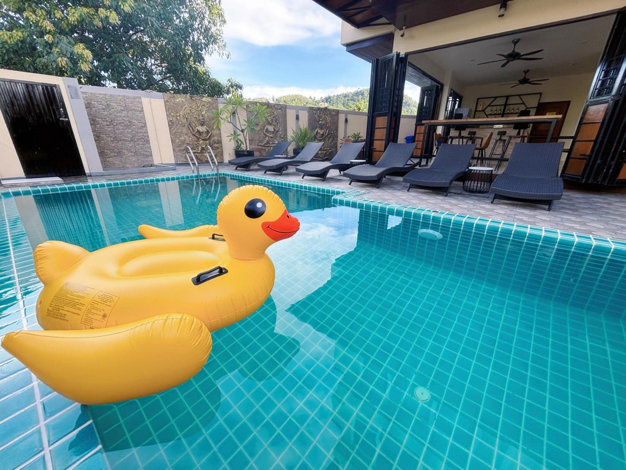 Patong Pool House Aparthotel Kültér fotó