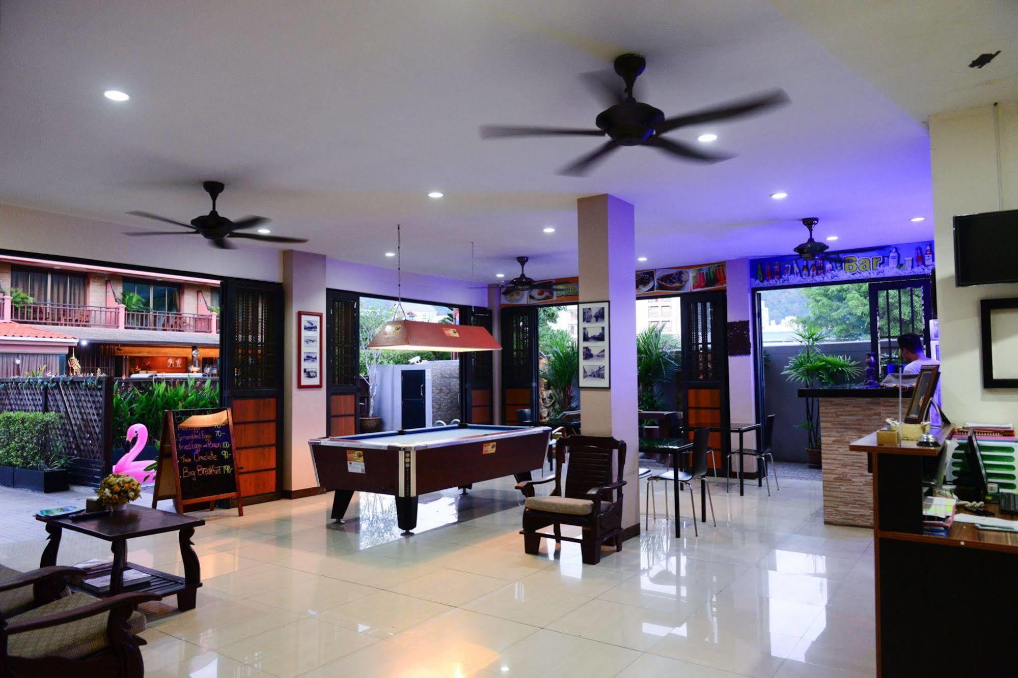 Patong Pool House Aparthotel Kültér fotó